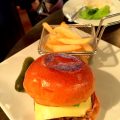 Shake Tree(シェイクツリー)でやみつき・美味しいバーガーをほおばる