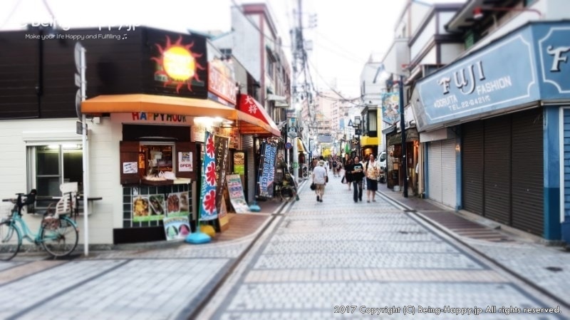 よこすかのディープな文化に触れるならここ「どぶ板通り」商店街