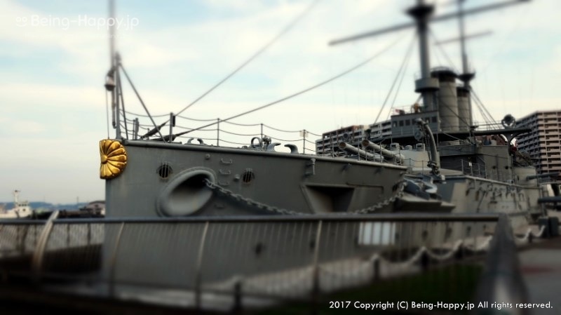 1904年に始まった日露戦争で大活躍した 戦艦「三笠」を前から撮ったもの