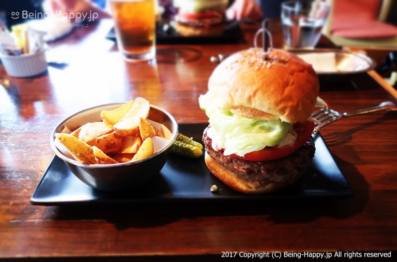 Gastropub GOZO(ガストロパブ ゴゾ)のハンバーガー