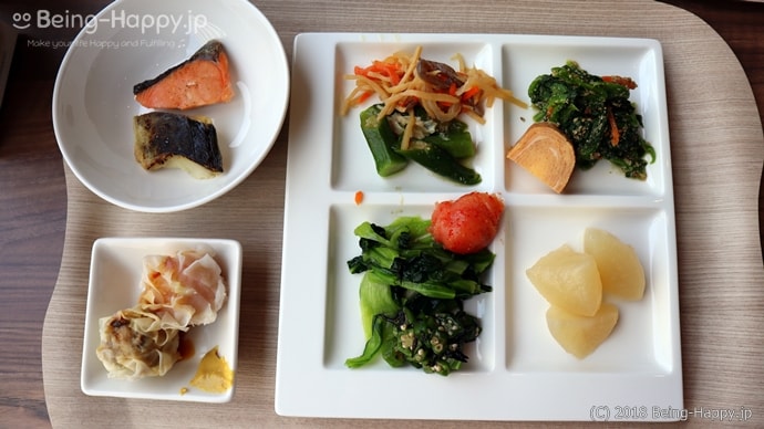 ロイヤルホストのモーニングビュッフェの和食と中華