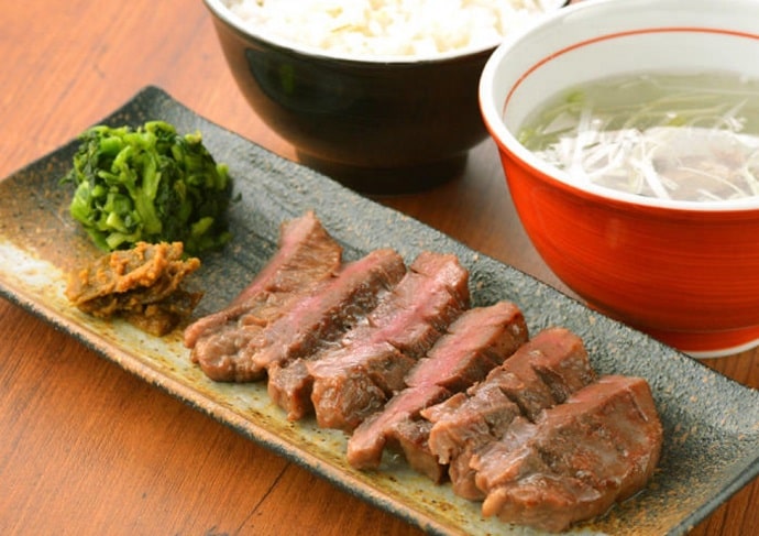伊達の牛たん本舗の極厚芯たん定食