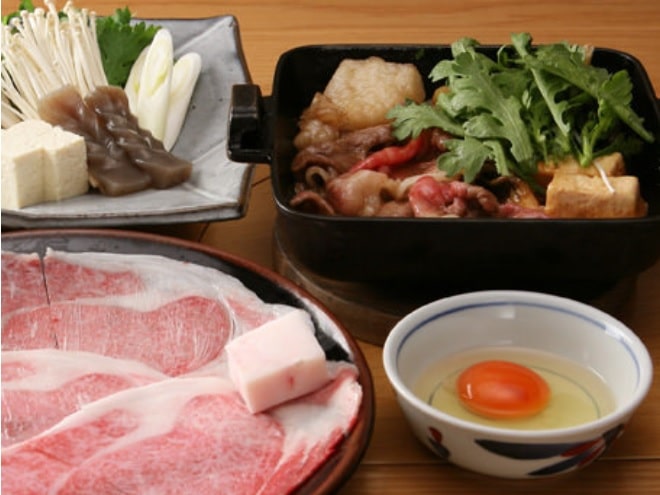 ざくろ 室町店のすき焼き