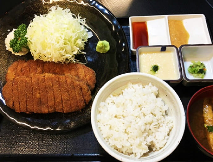 牛かつ もと村の牛カツ